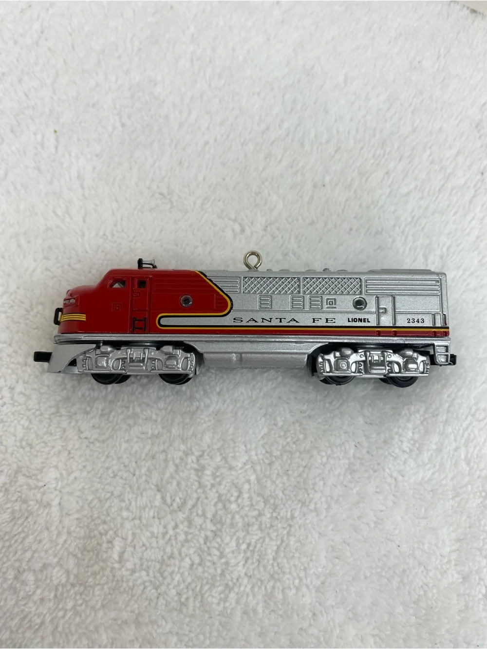 Hallmark Keepsake 1997 Lionel Train  1950 Santa Fe F3 Diesel Locomotive Ornament